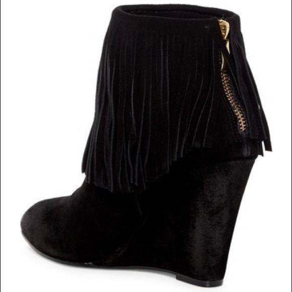 NIB Black Chic Boho Fringe Pointy Toe Wedge Boots - Picture 4 of 4